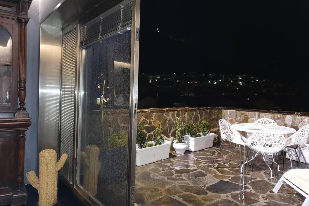 Atico Singular En El Centro Historico. Apartment Jaén Екстериор снимка