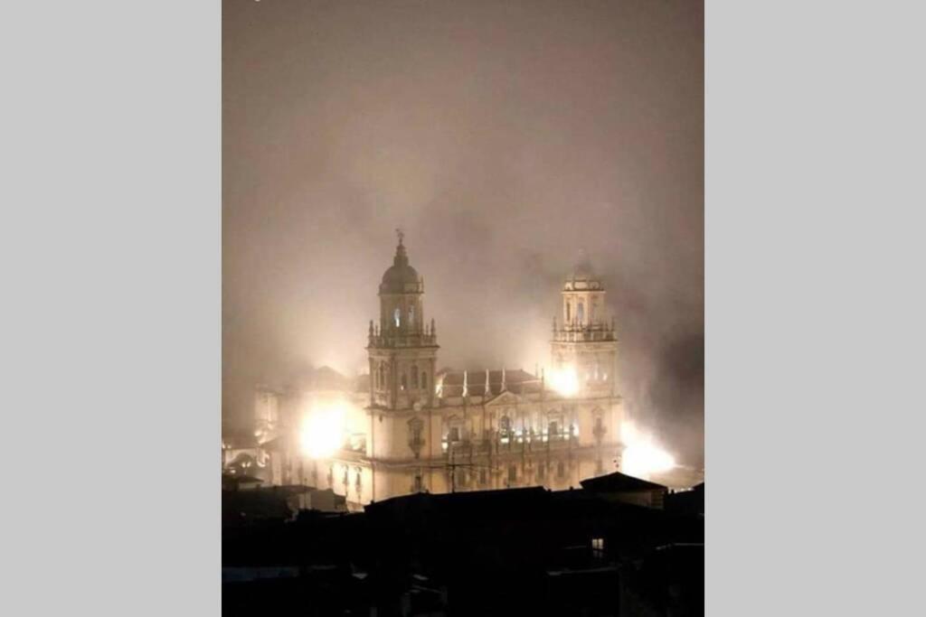 Atico Singular En El Centro Historico. Apartment Jaén Екстериор снимка